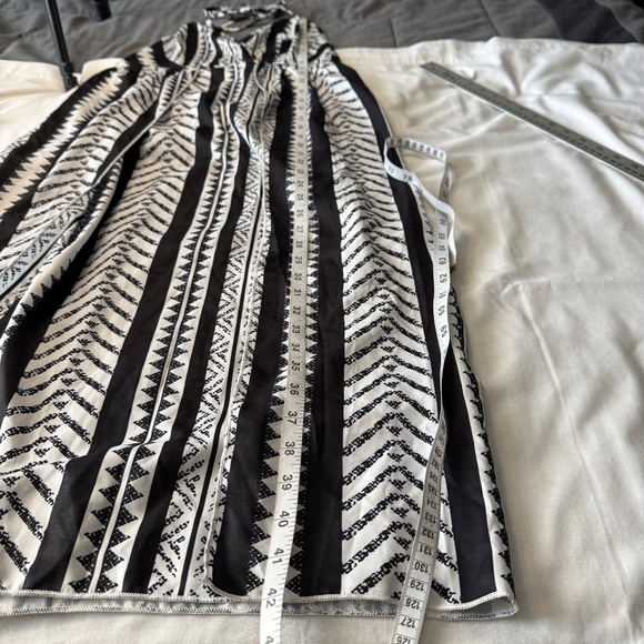NIAY Women's 6 Aztec Halter Maxi Beach Dress Spaghetti Straps Side Slits B & W - Picture 14 of 15